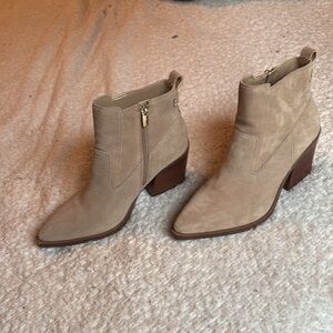 Vince Camuto Briyeonda Suede Booties
